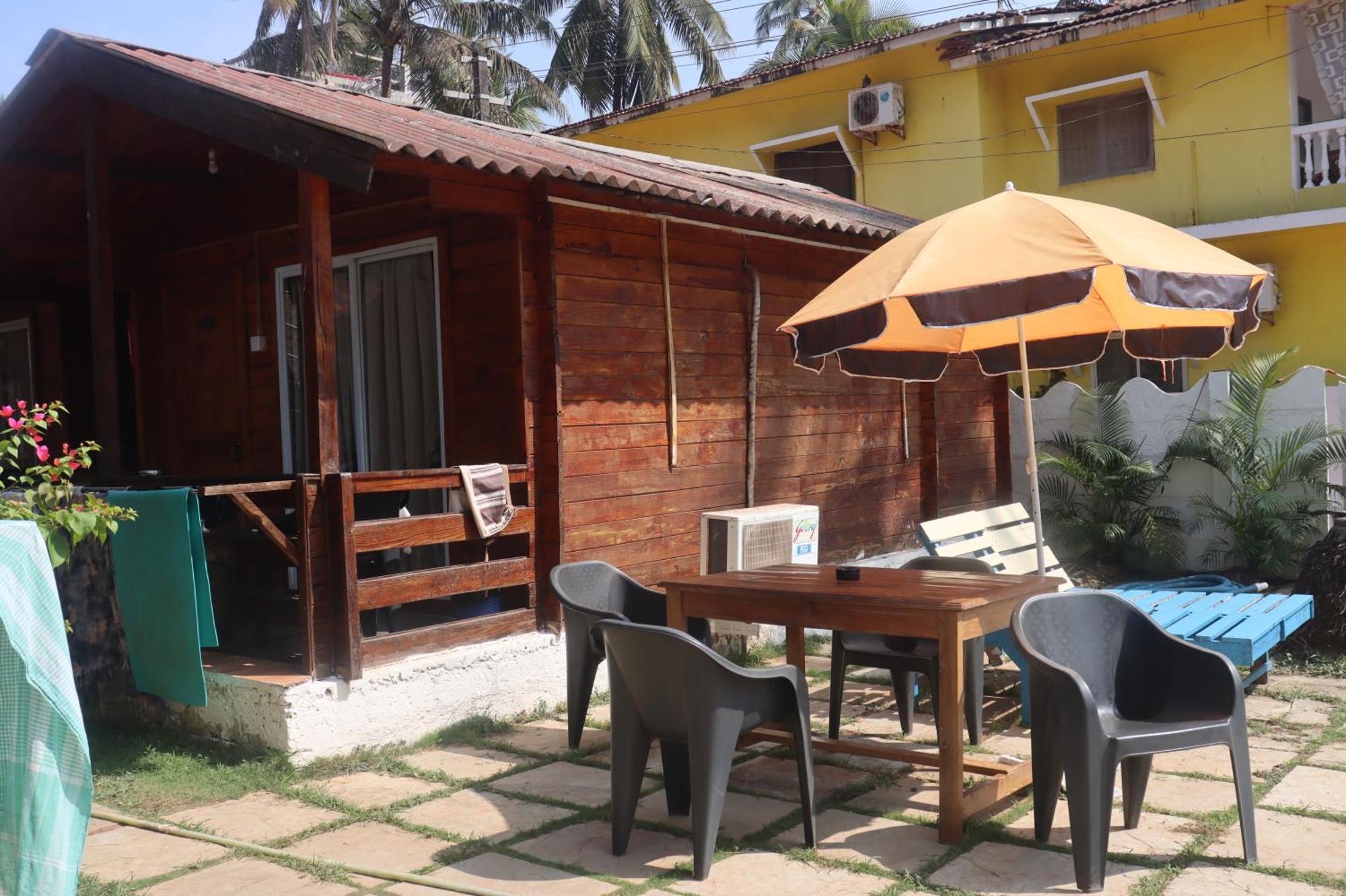 Selesta Sea By The Beach Morjim Esterno foto