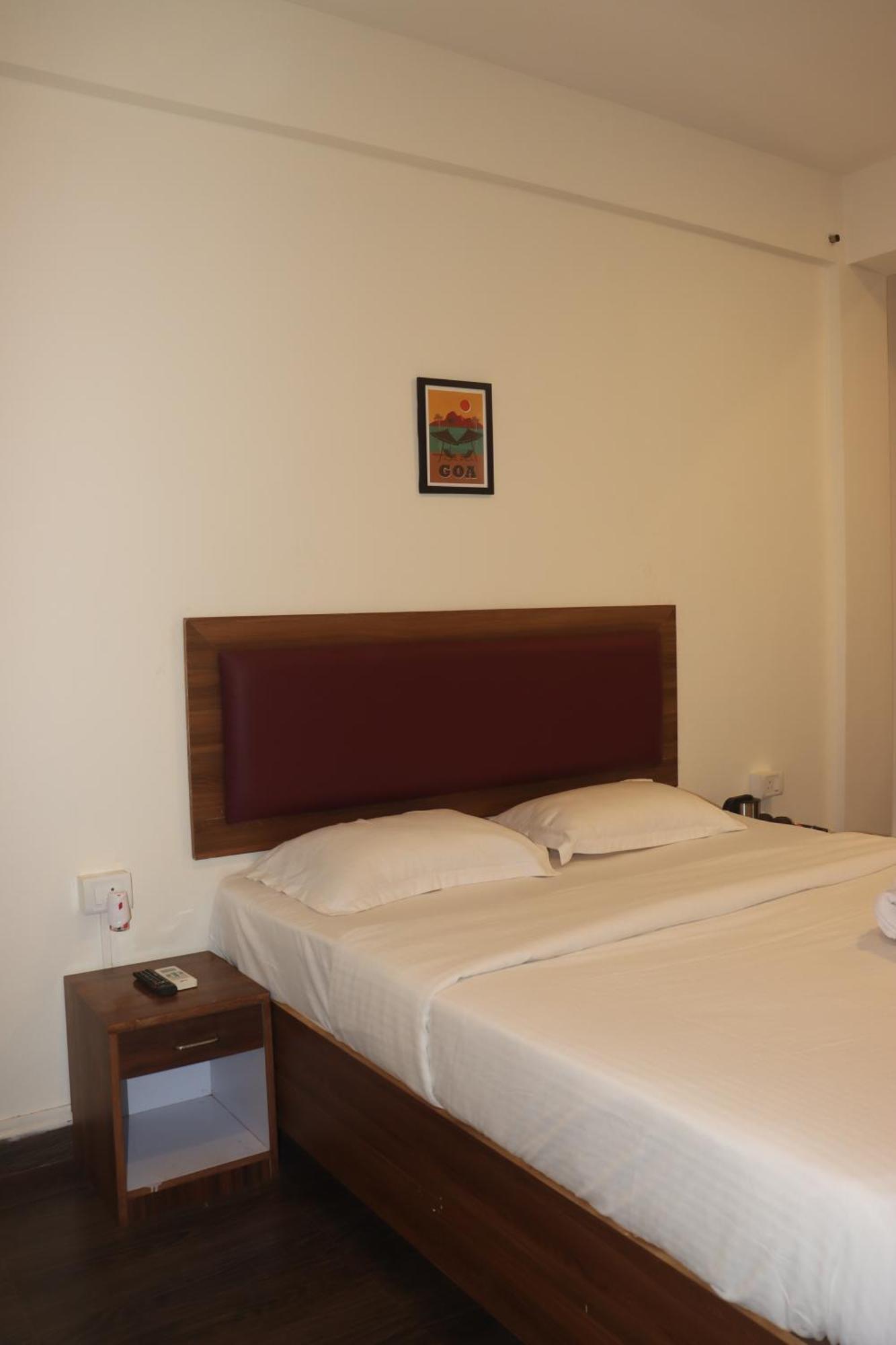 Selesta Sea By The Beach Morjim Esterno foto